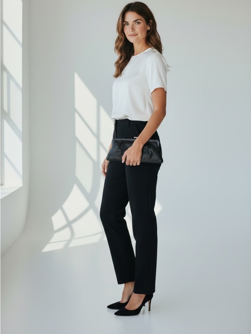 HOBO Elegant Black Leather Wristlet